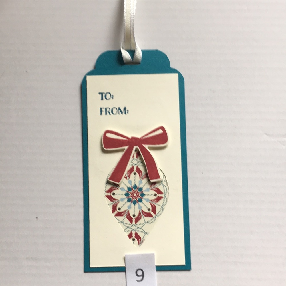 PICK 12 Fancy Christmas Tags FREE SHIPPING - Picture 10 of 15